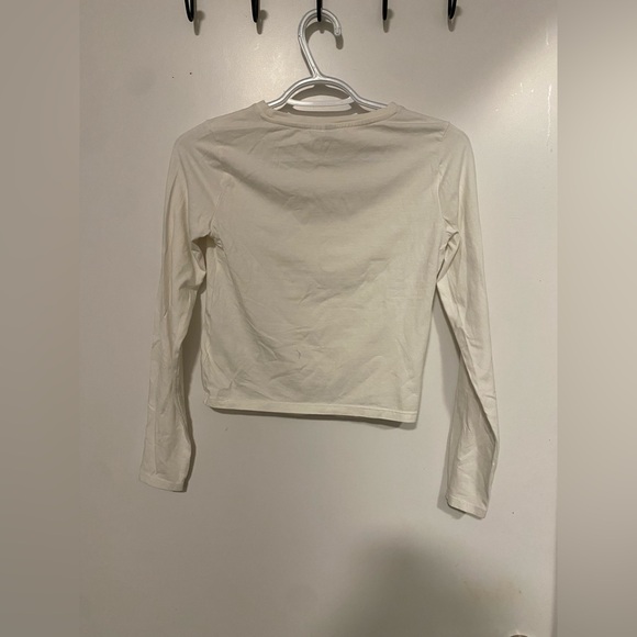 H&M Basic Tee - M - Picture 3 of 4